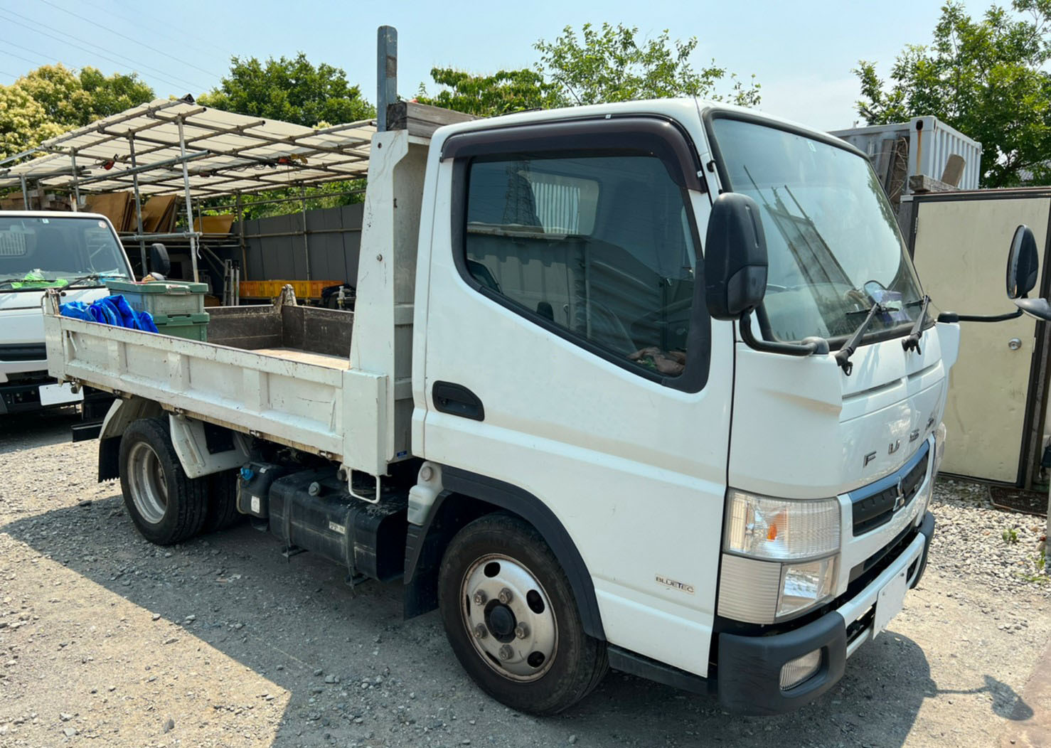 トラックの販売アトラス
