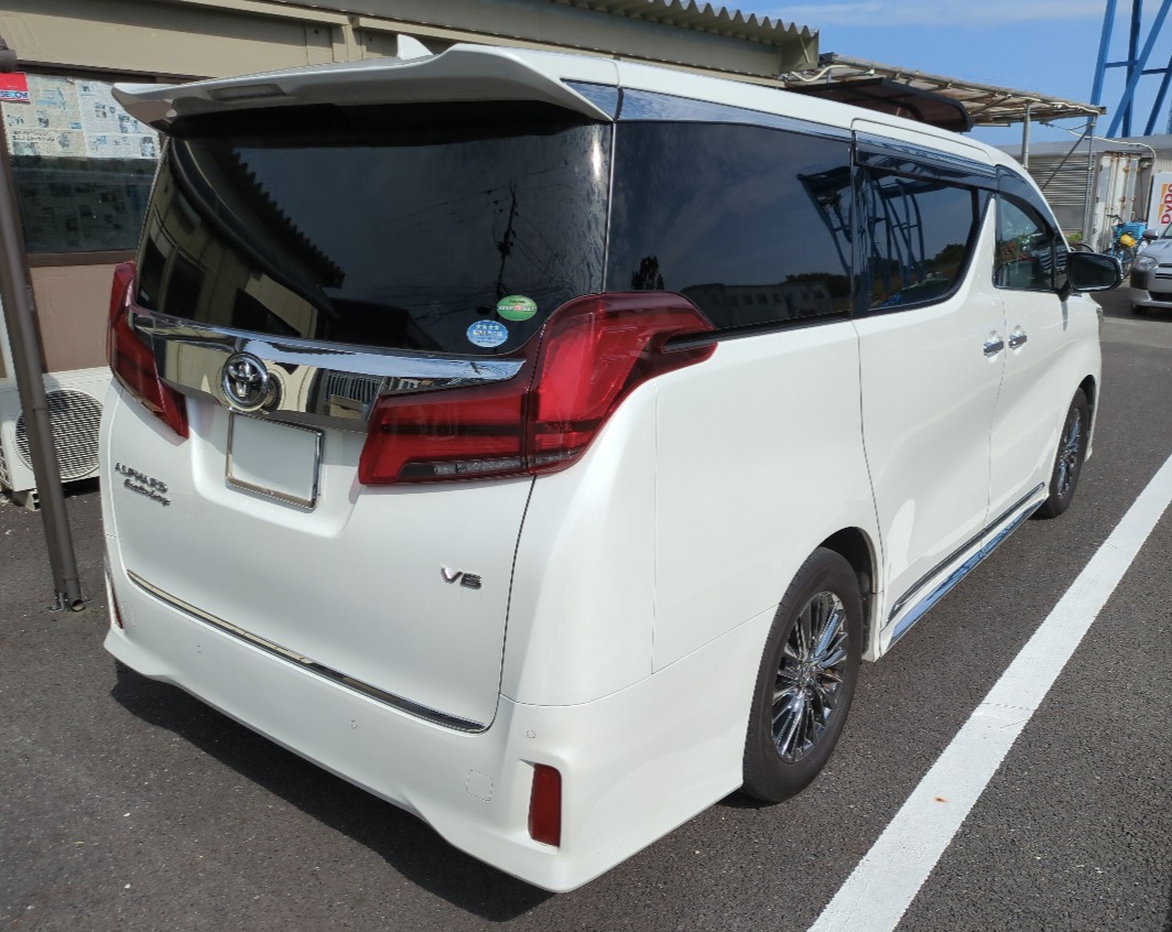 トラックの販売アルファード