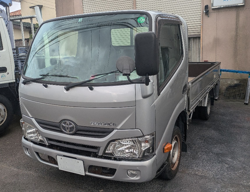トラックの販売トヨエース