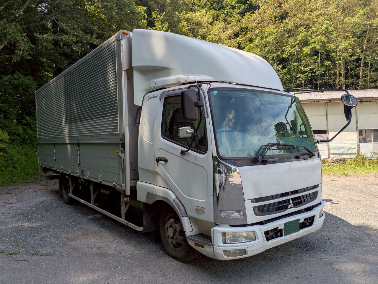 トラックの販売ファイター