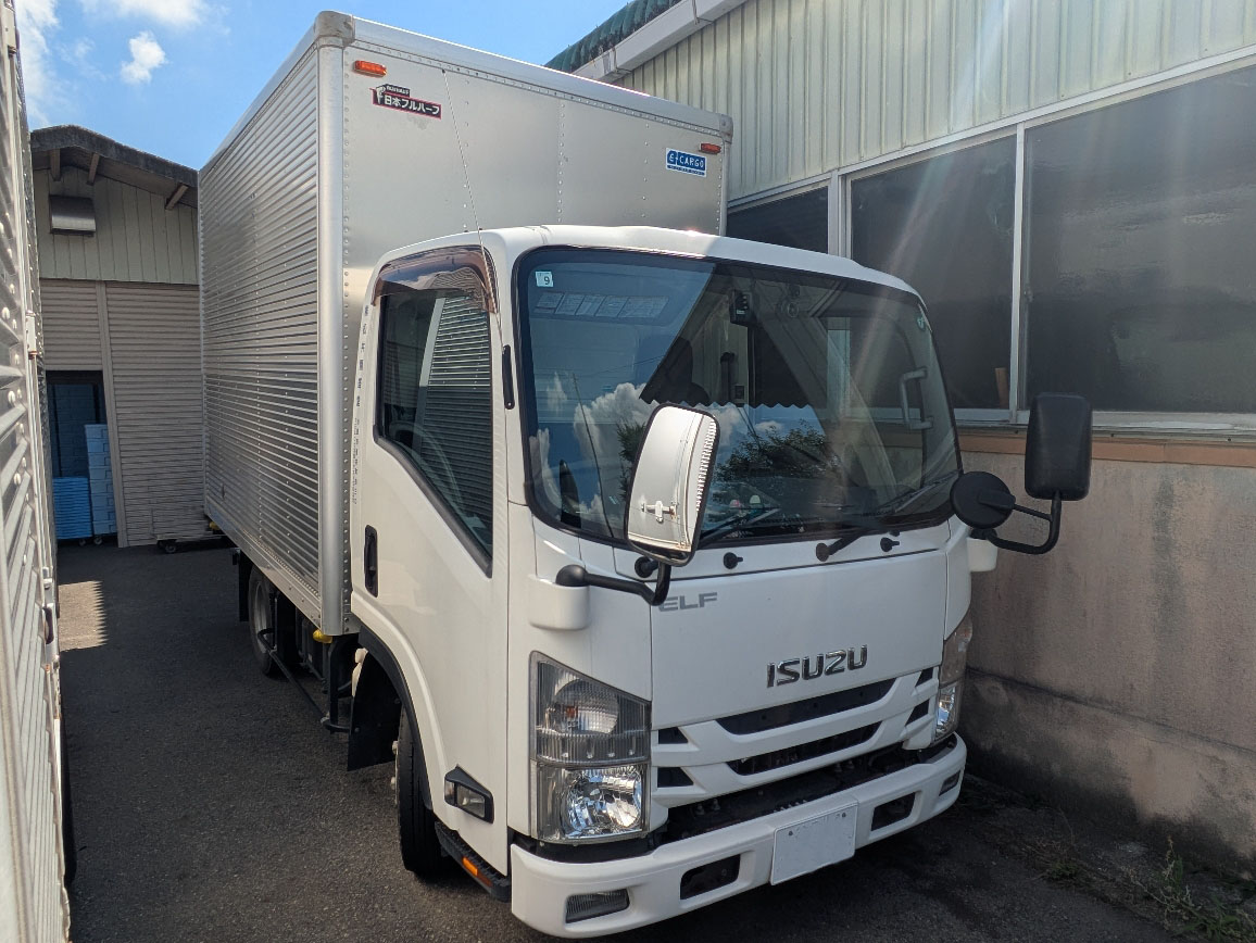 トラックの販売エルフ