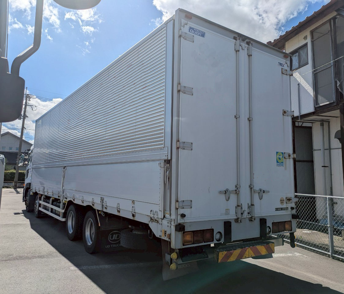 トラックの販売クオン