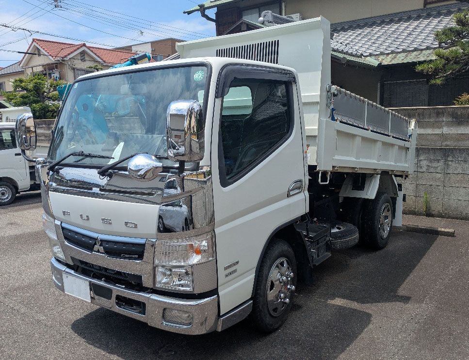 トラックの販売キャンター
