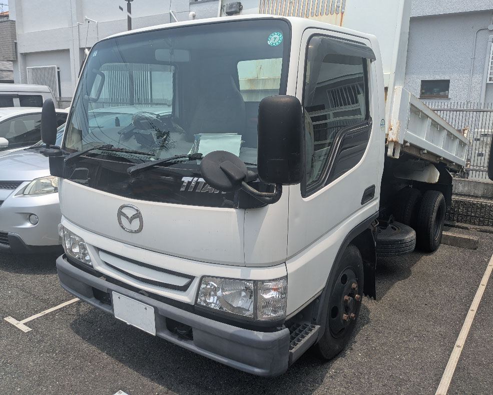 トラックの販売タイタン