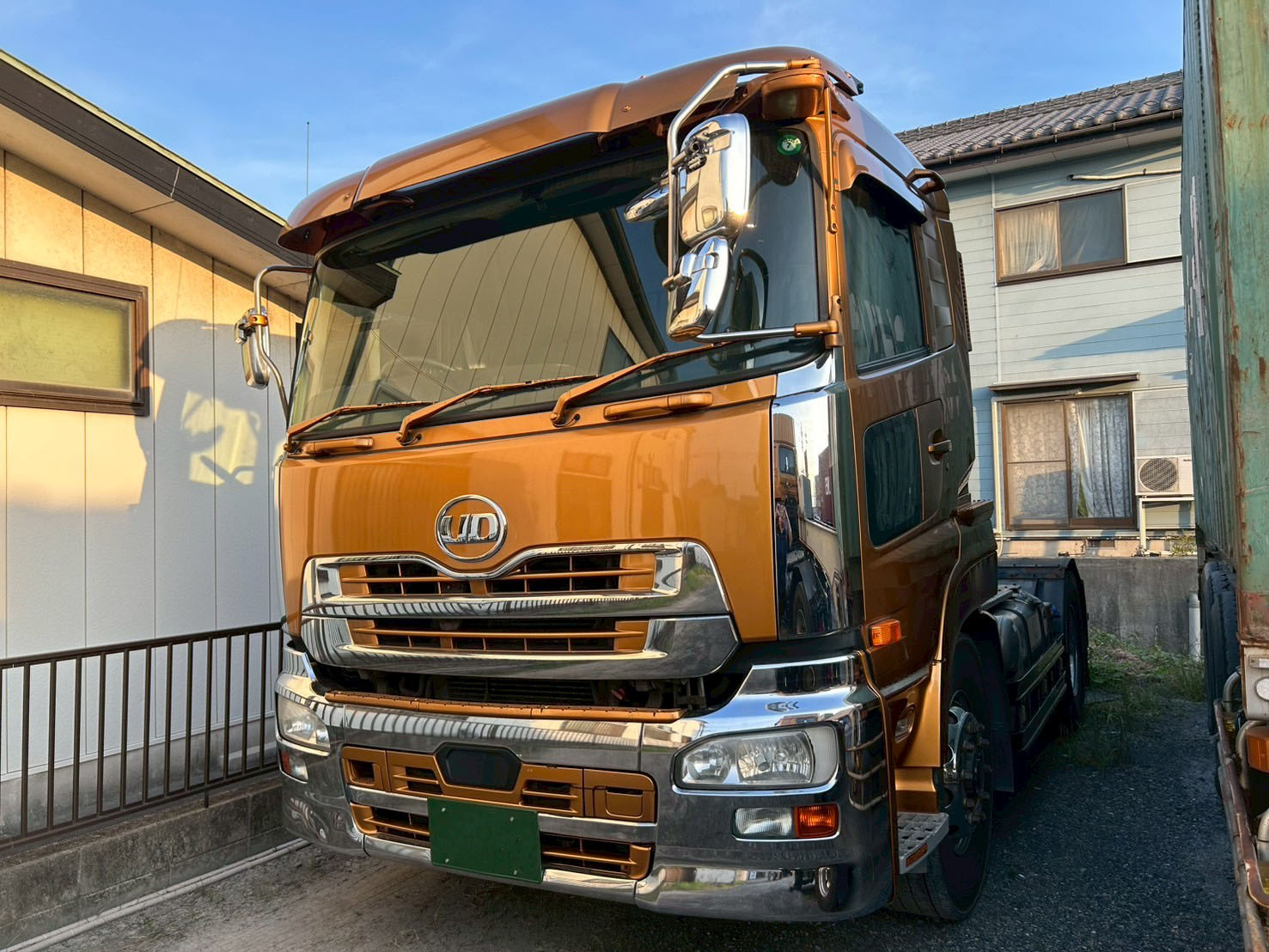 トラックの販売クオン
