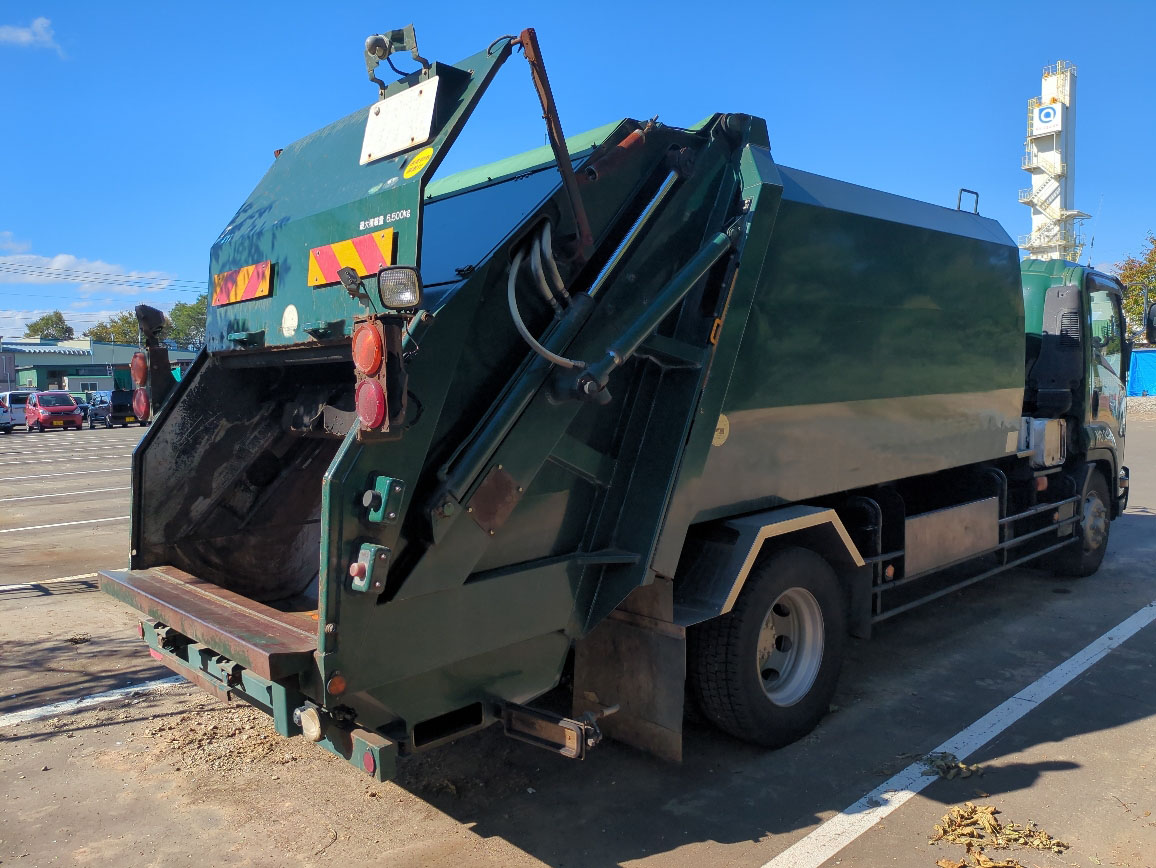 トラックの販売フォワード