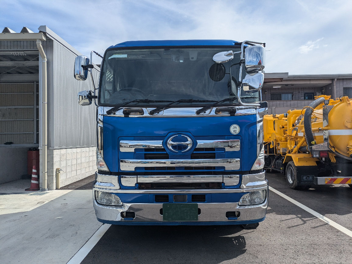 トラックの販売プロフィア