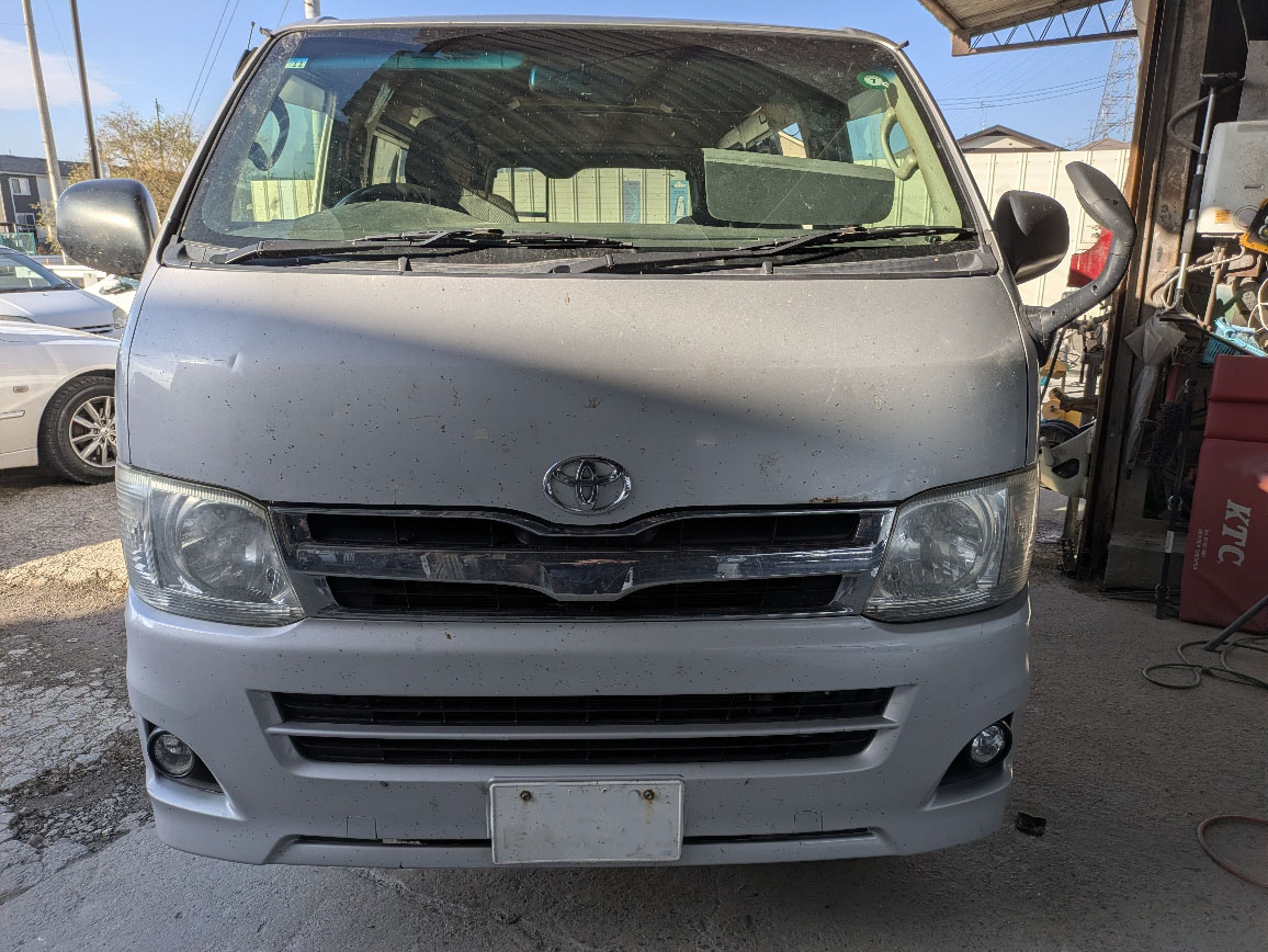 トラックの販売ハイエース