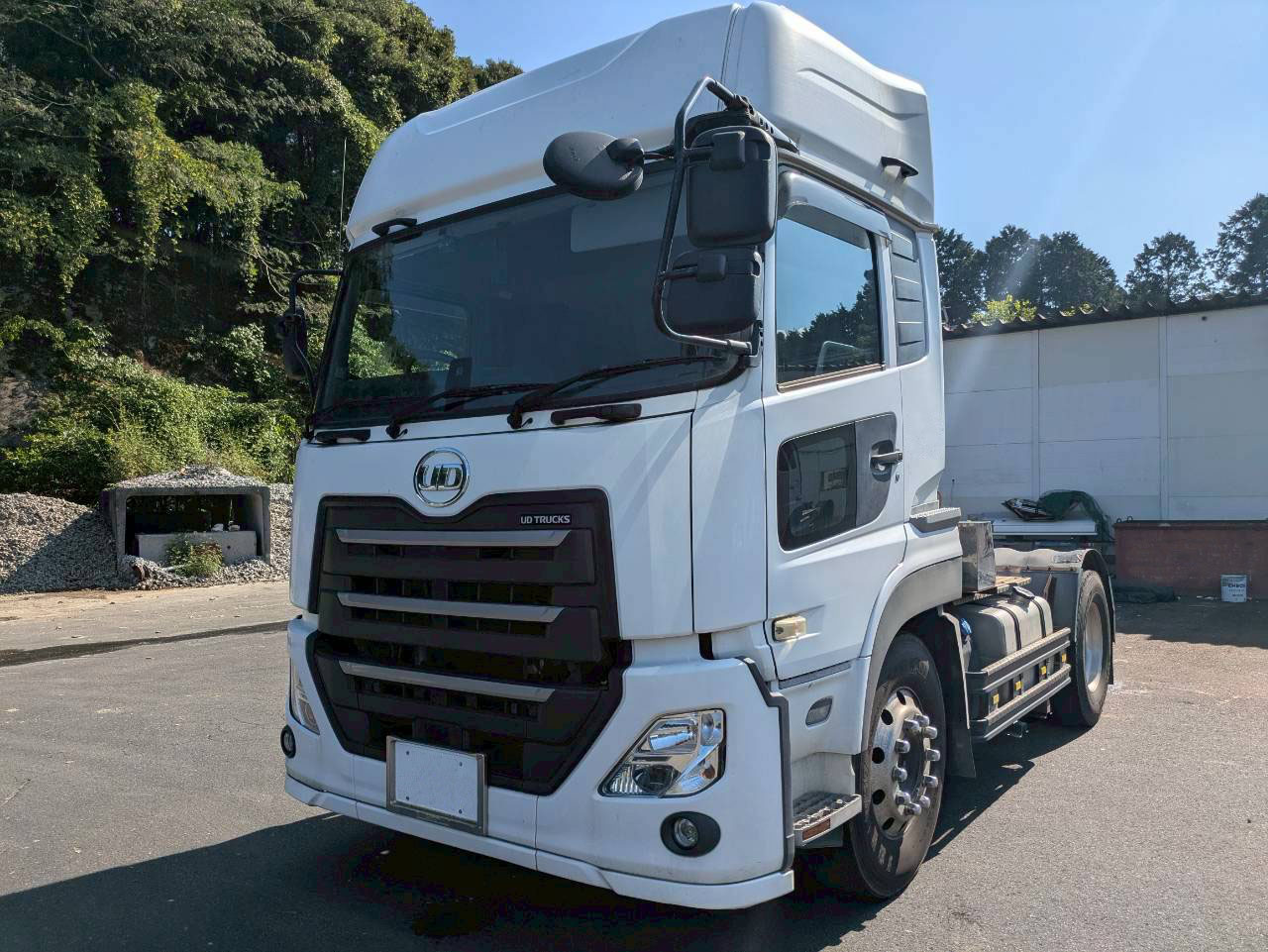 トラックの販売クオン