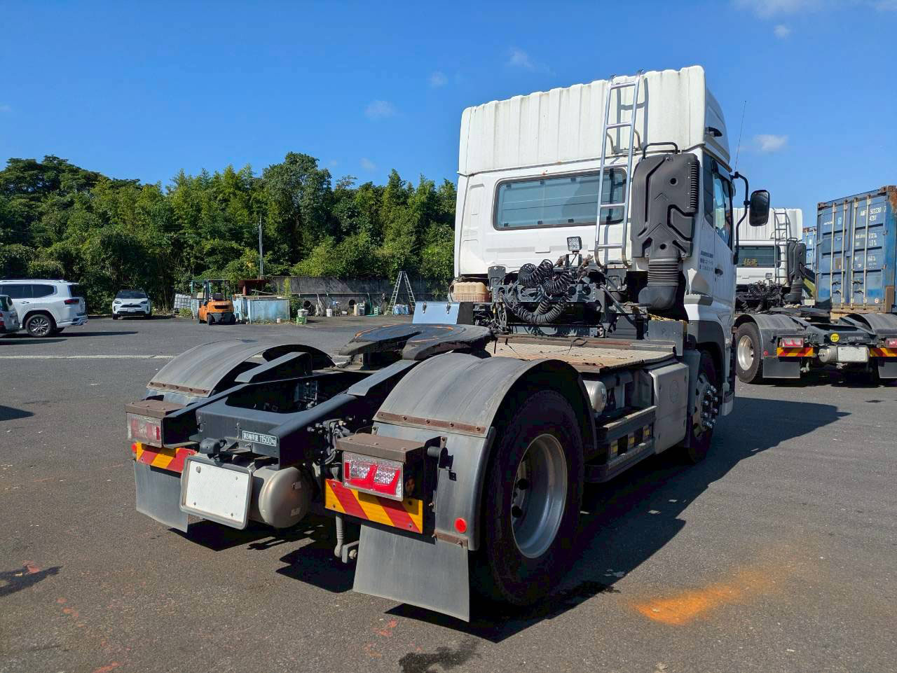 トラックの販売クオン