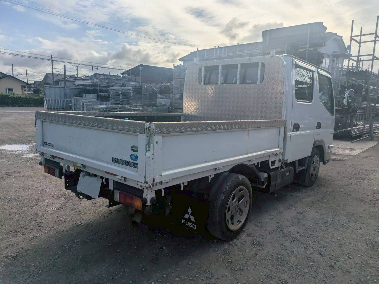 トラックの販売キャンター