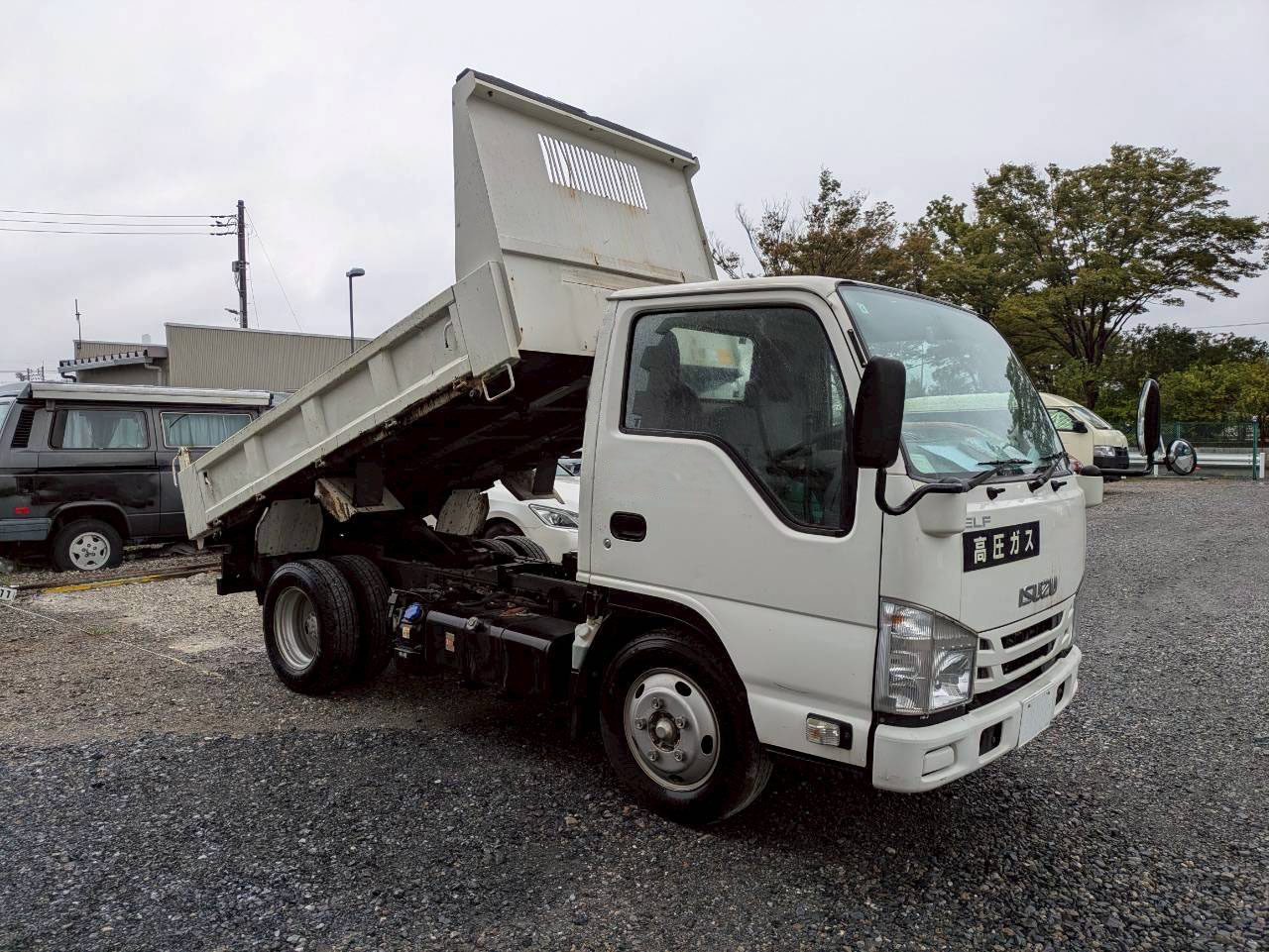 トラックの販売エルフ