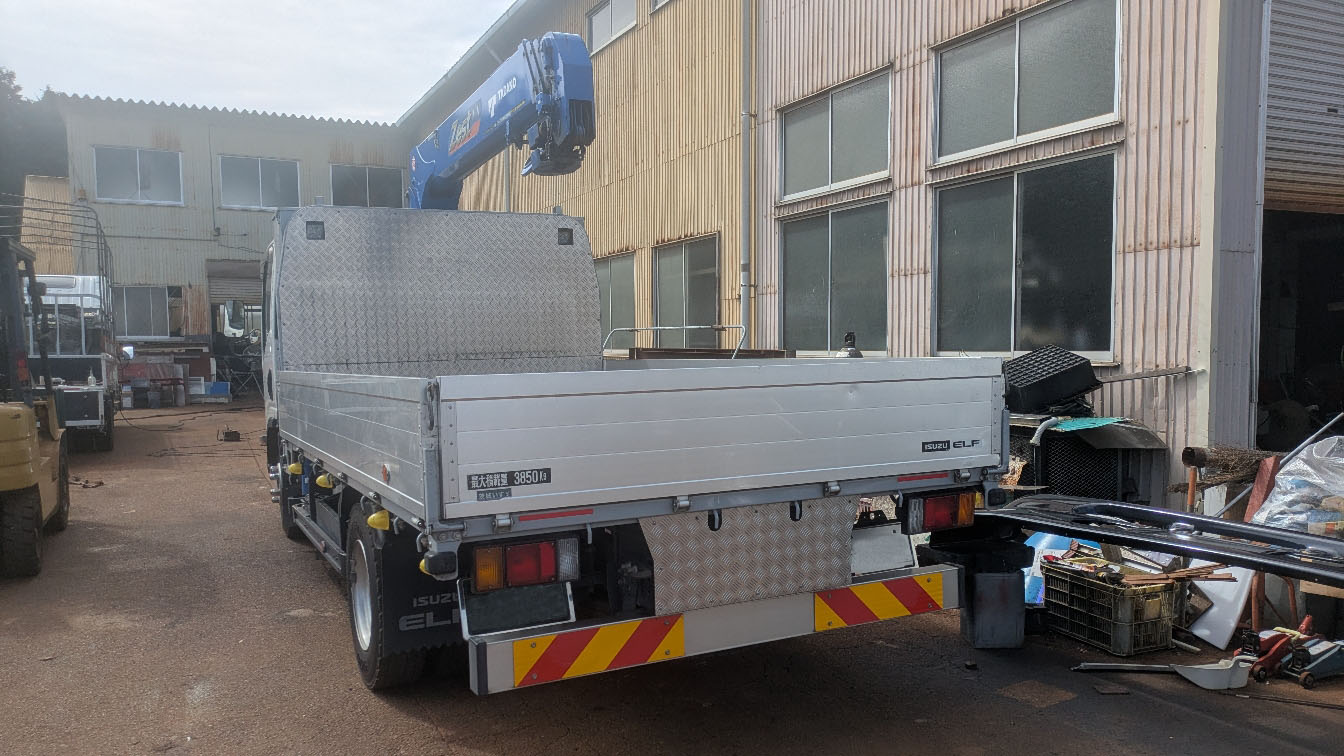 トラックの販売エルフ