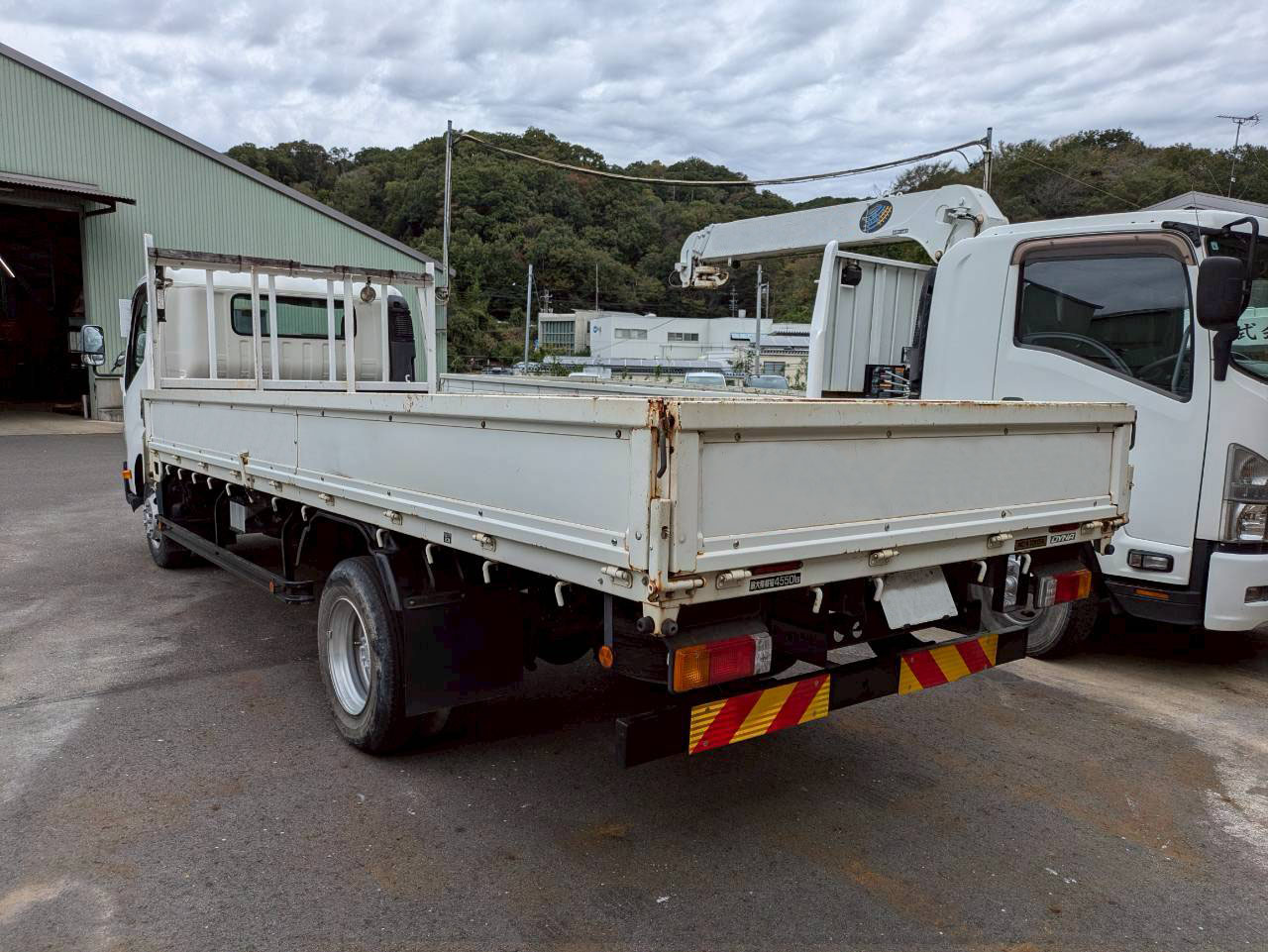 トラックの販売ダイナ