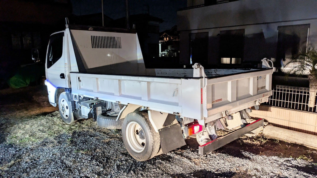 トラックの販売キャンター