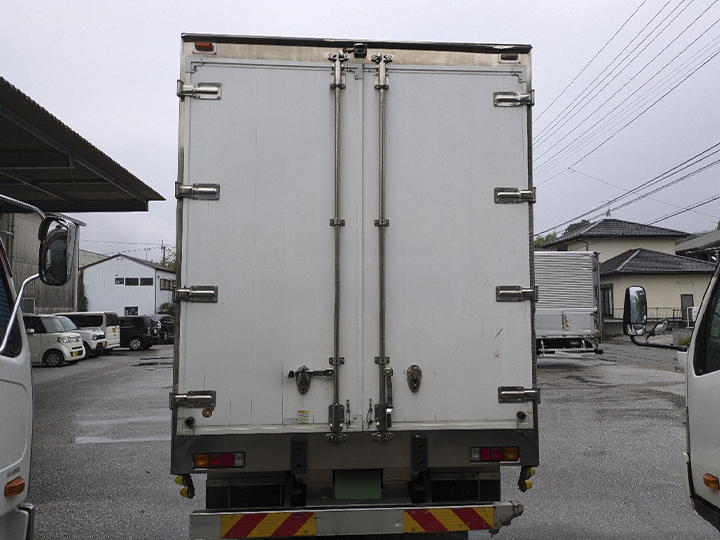 トラックの販売キャンター