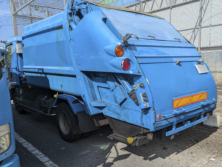 トラックの販売フォワード