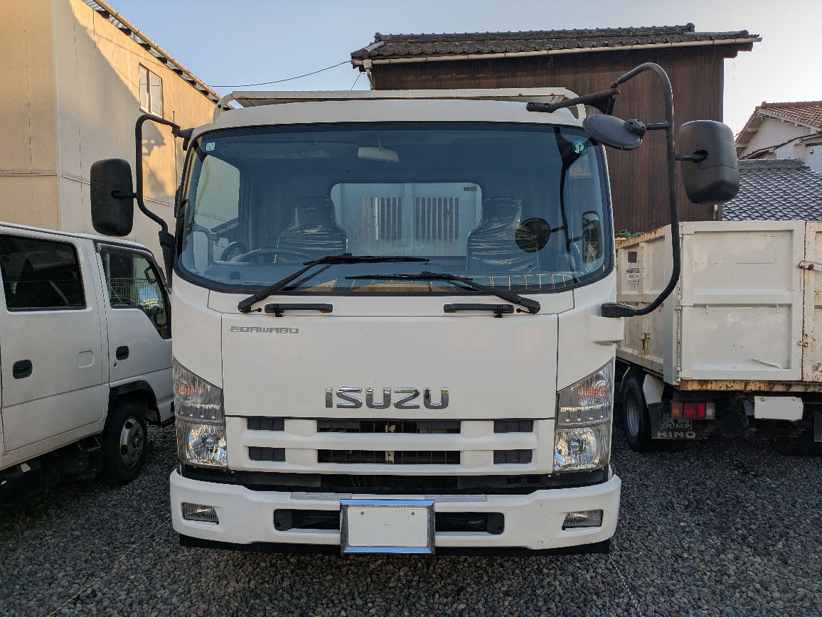 トラックの販売フォワード