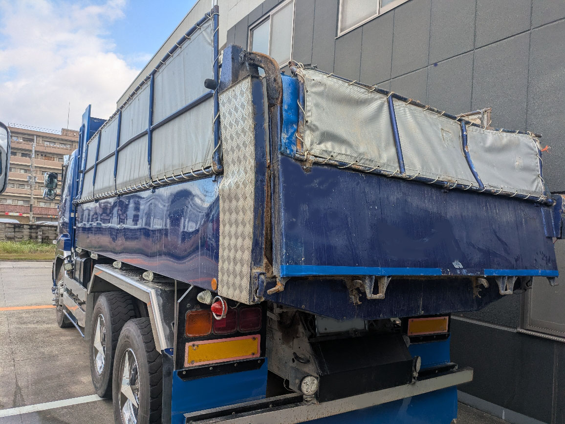 トラックの販売プロフィア