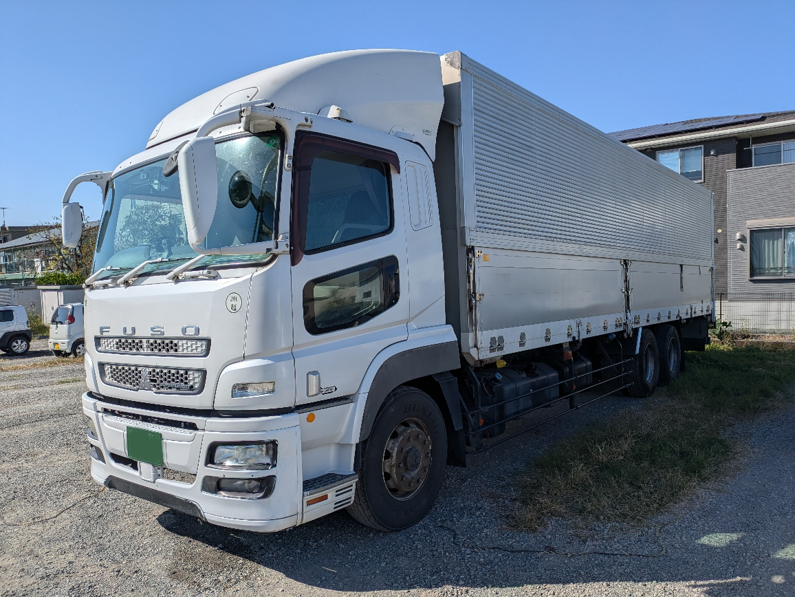 トラックの販売スーパーグレート