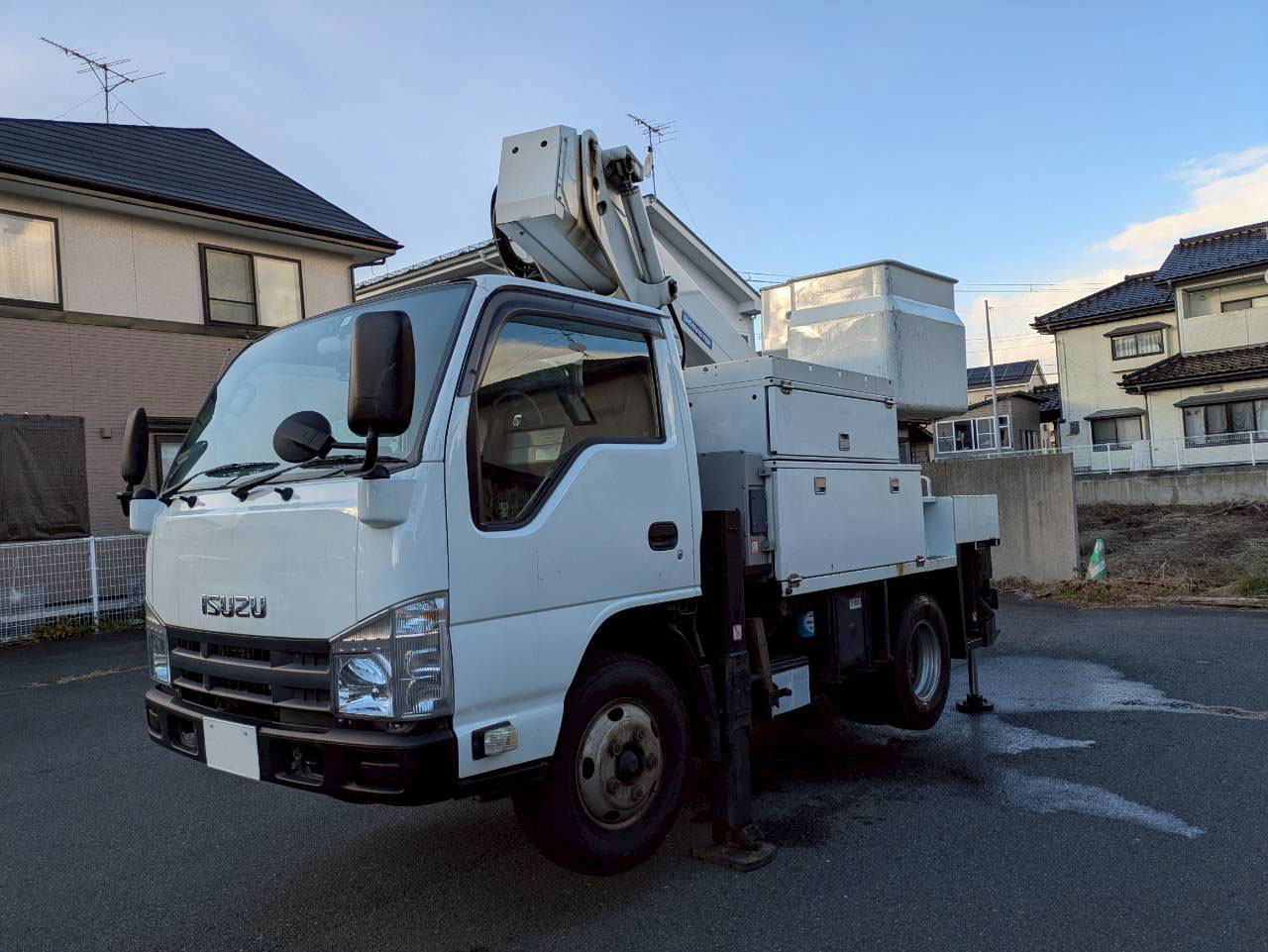 トラックの販売エルフ