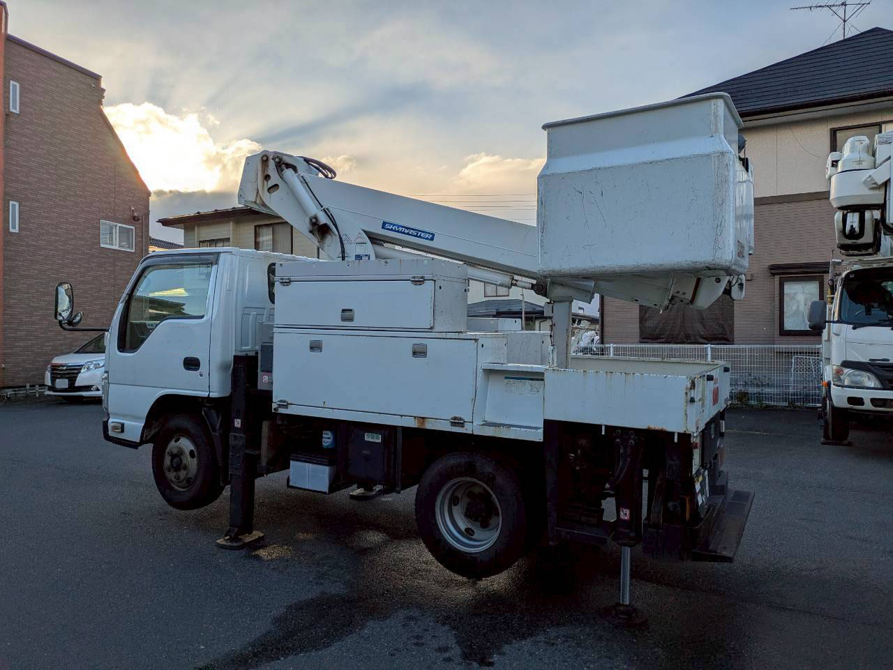 トラックの販売エルフ