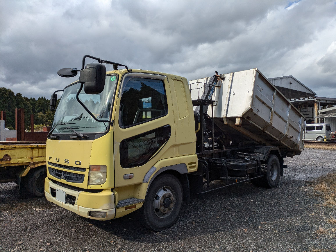 トラックの販売ファイター