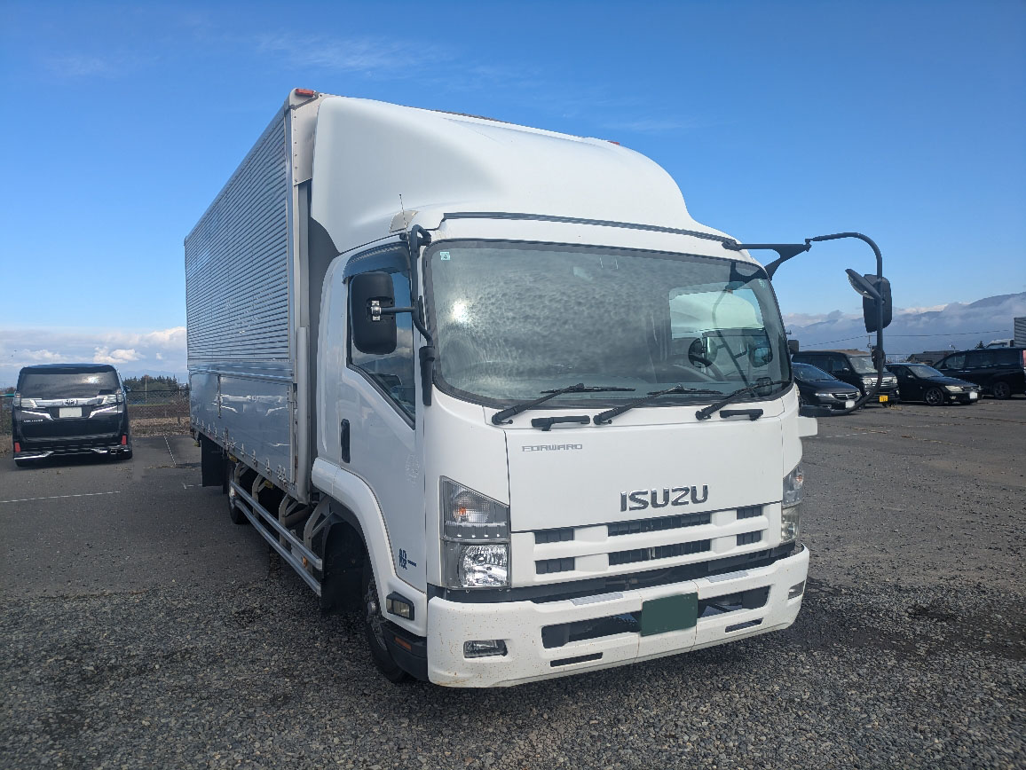 トラックの販売フォワード