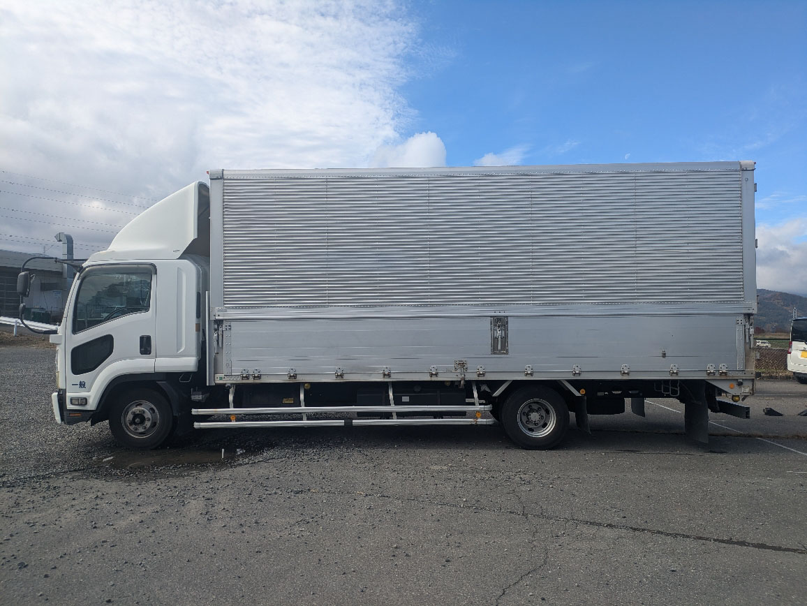 トラックの販売フォワード