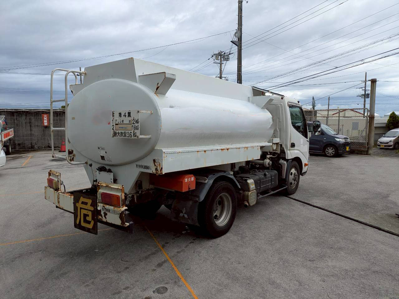 トラックの販売デュトロ