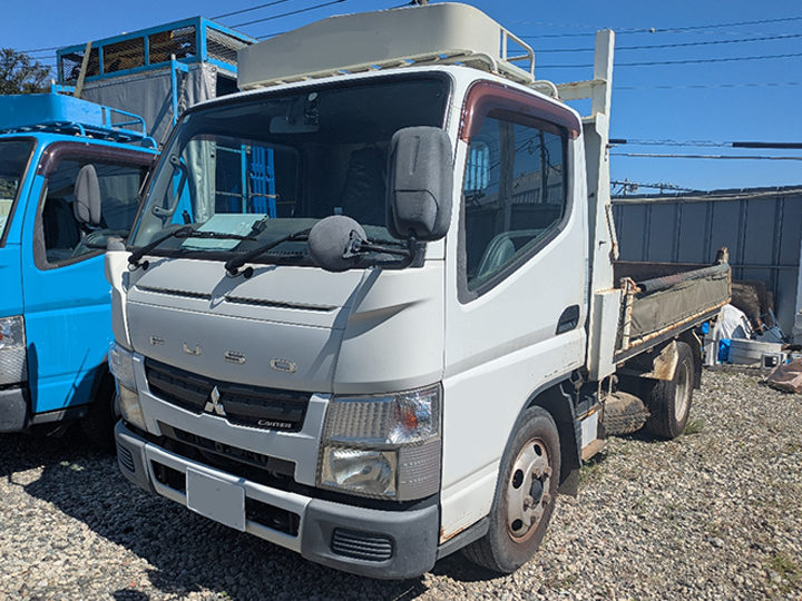 トラックの販売キャンター