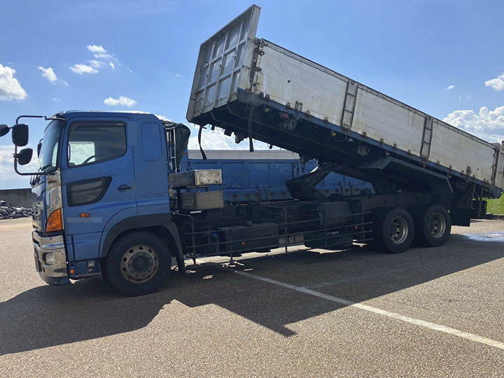 トラックの販売プロフィア