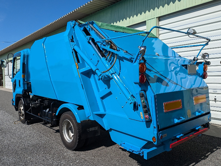 トラックの販売フォワード