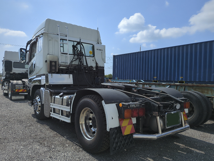 トラックの販売スーパーグレート