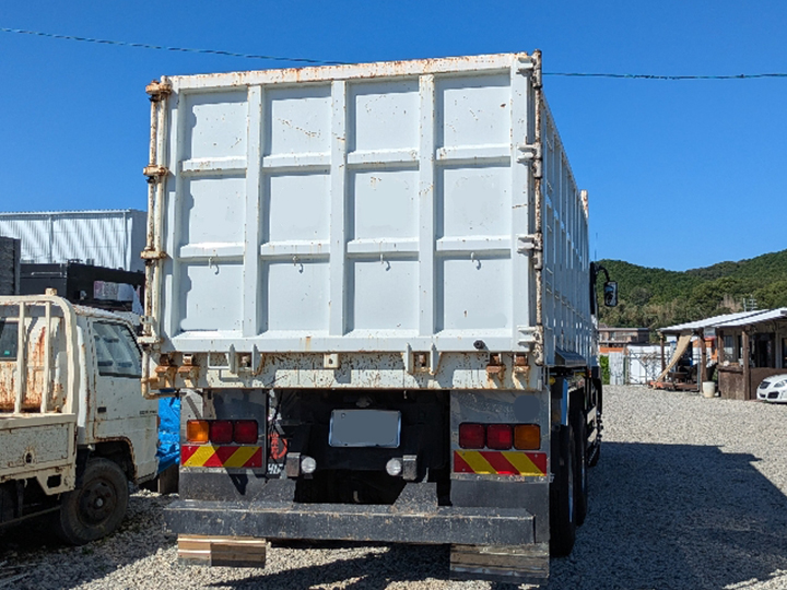 トラックの販売スーパーグレート