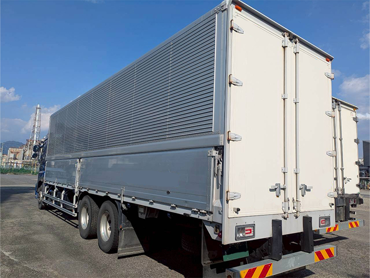 トラックの販売プロフィア