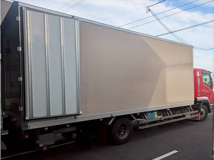 トラックの販売フォワード