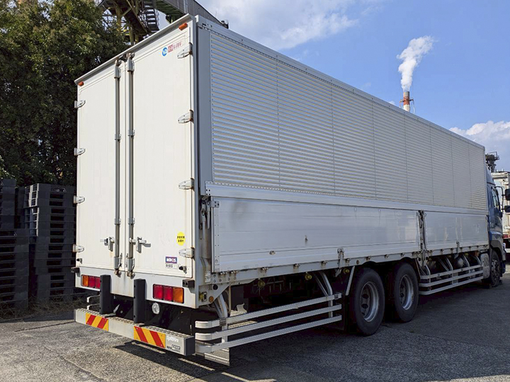 トラックの販売プロフィア