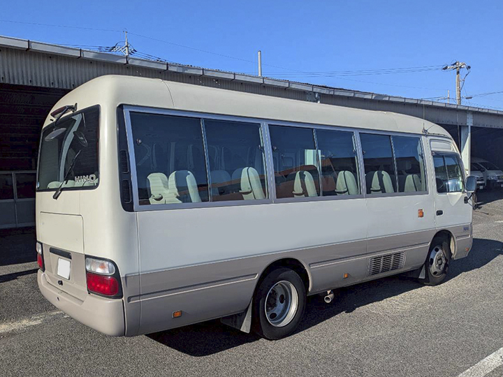 トラックの販売リエッセ