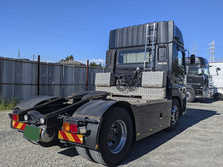 トラックの販売クオン