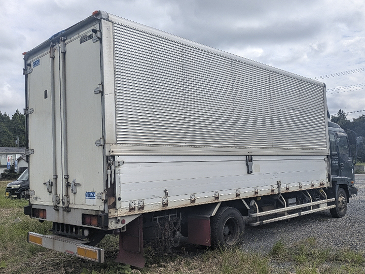 トラックの販売フォワード