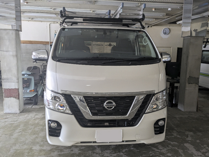 トラックの販売キャラバン