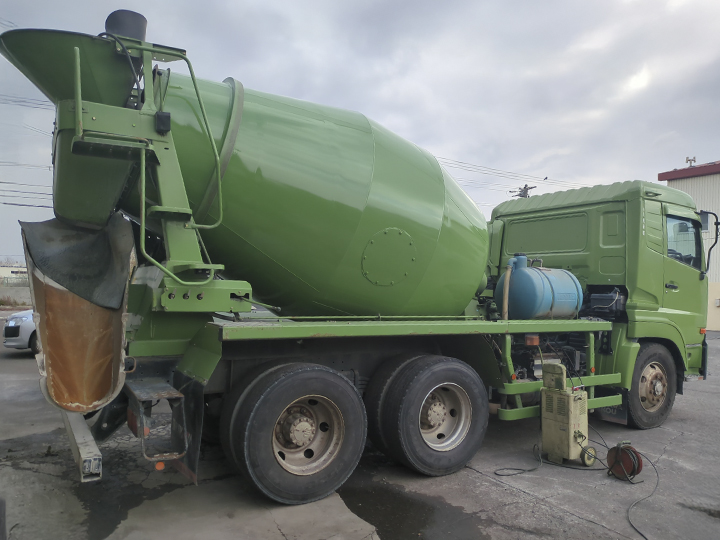 トラックの販売クオン