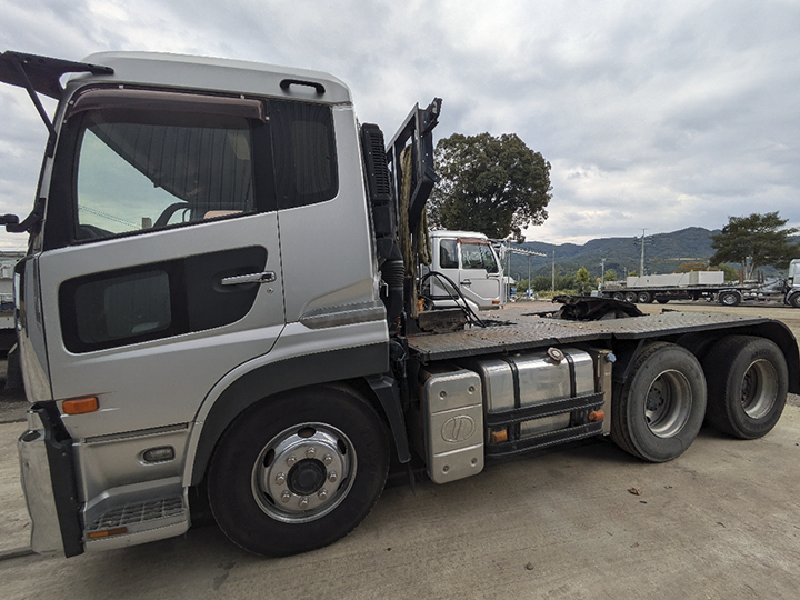 トラックの販売クオン