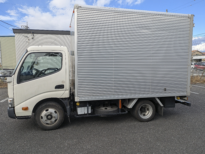 トラックの販売トヨエース