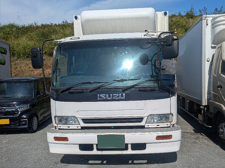 トラックの販売フォワード