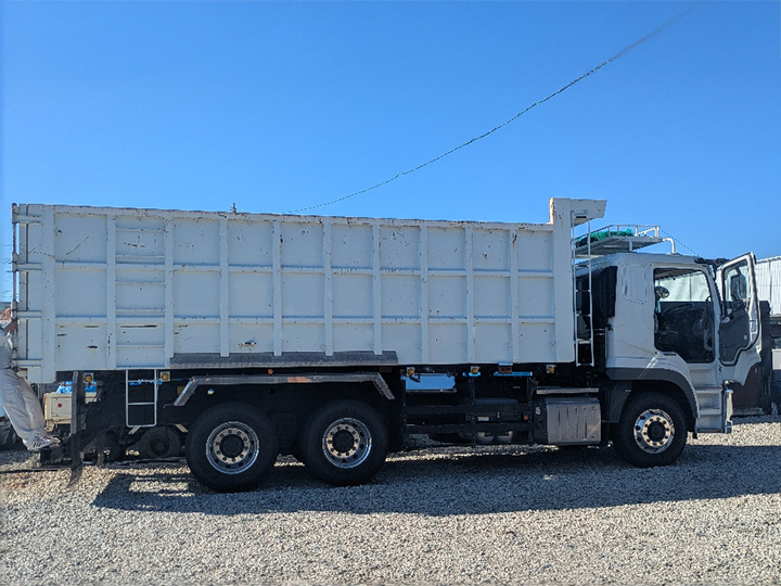 トラックの販売スーパーグレート