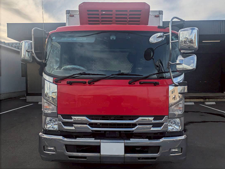 トラックの販売フォワード