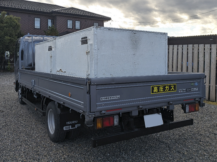 トラックの販売エルフ