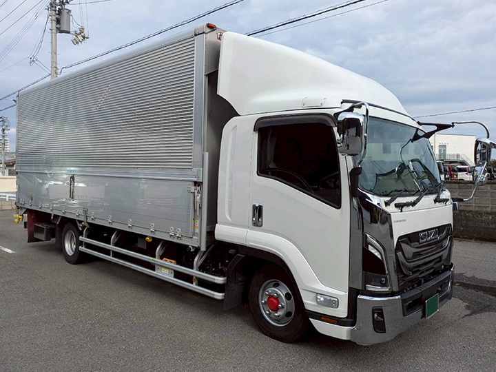 トラックの販売フォワード